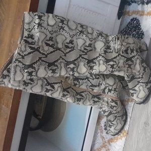 Yiazzi Snake Print High Women's Boots